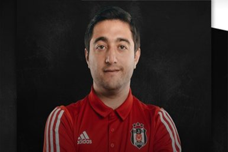 Beşiktaş Kadın Futbol Takımı Teknik Direktörü Mesut Kır Kimdir?