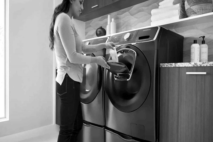 Beyaz Elbiseler Çamaşır Makinesinde Kaç Derecede Yıkanır?