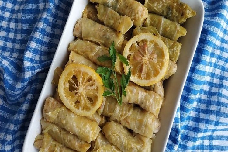Beyaz Lahana Sarması Kaç Dakikada Pişer?