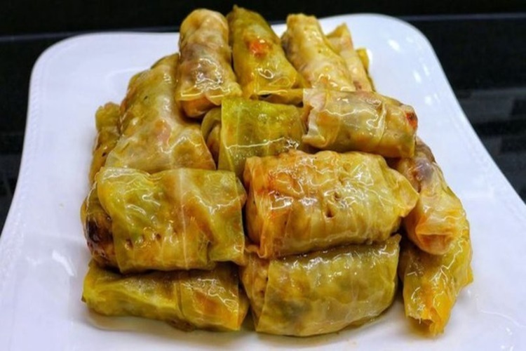 Beyaz Lahana Sarması Yanına Ne Gider?