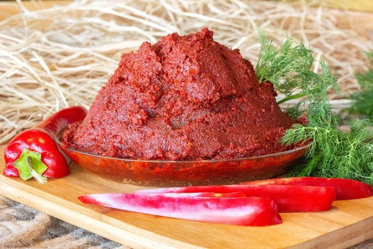 Bilecik Salçası Nasıl Yapılır?