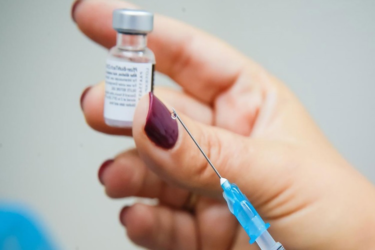 Biontech Yan Etkileri Kaç Yıl Sürer?