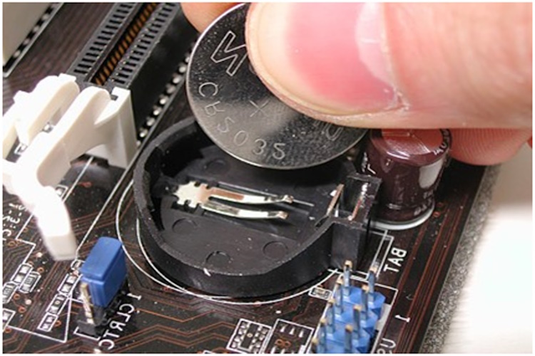 Bios Pili Nasıl Çıkarılır?