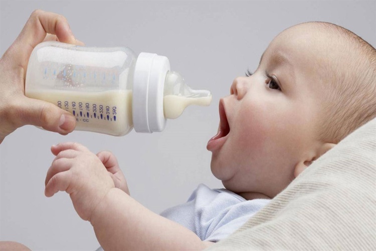 Bir Bebek Günde Kaç Litre Süt İçer?
