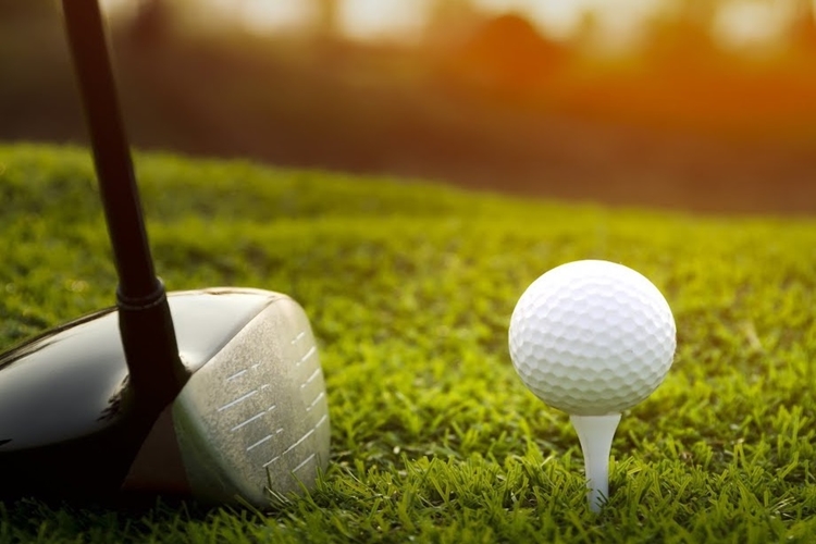 Bir Golf Sahasında Kaç Delik Vardır?