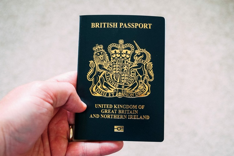 Bir İnsanın Kaç Pasaportu Olabilir?