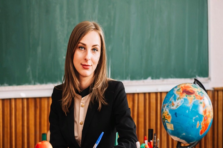 Bir Öğretmen Bakanlıkta Çalışabilir Mi?