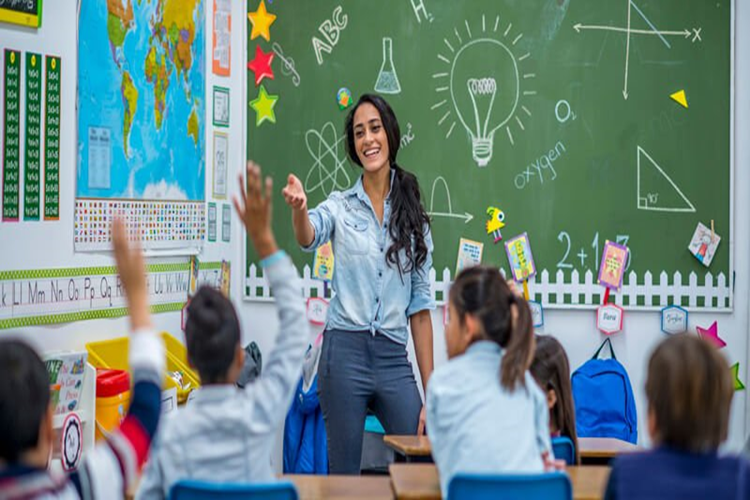 Bir Öğretmen Dersi Nasıl Bitirmeli?