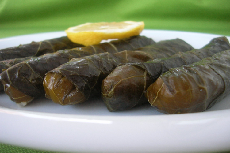 Bir Porsiyon Kara Lahana Sarması Kaç Adet?