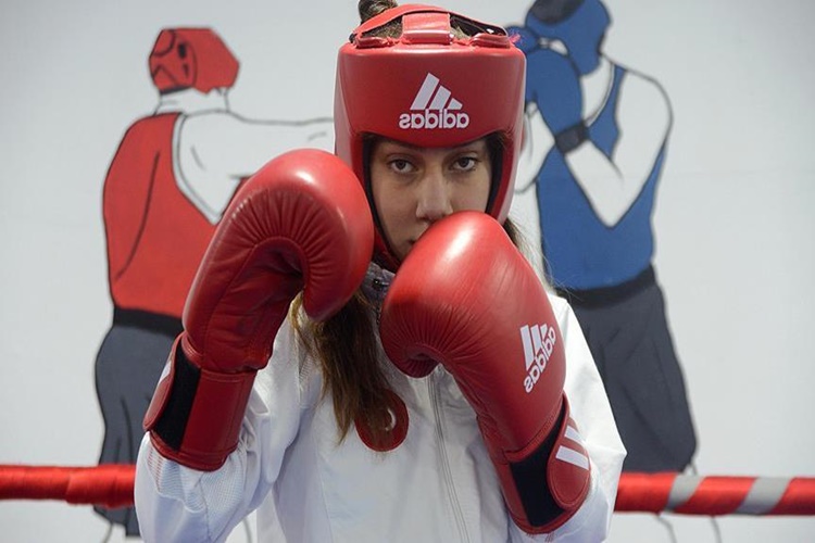 Boks Gibi Dövüş Sporlarının Yapıldığı Çevrili Yer Nedir?
