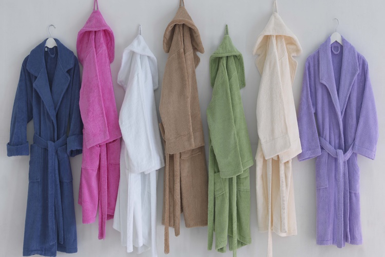 Bornoz İle Namaz Kılınır Mı?