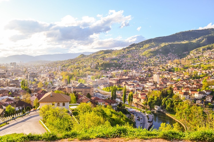 Bosna Hersek Denize Kıyısı Var Mı?