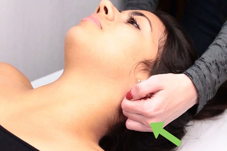 Boyun Masajı Nasıl Yapılır?
