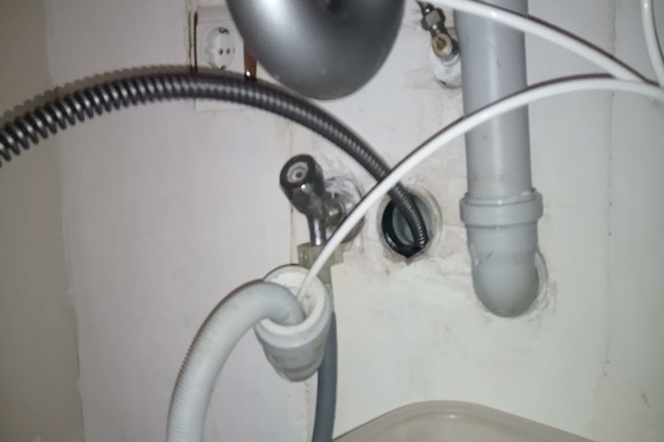 Bulaşık Makinesi Gider Hortumu Tıkanırsa Ne Olur?