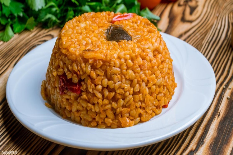 Bulgur Pilavı Anne Sütüne Gaz Yapar Mı?