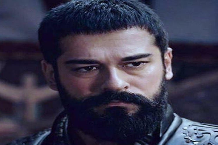 Burak Özçivit Burnu Estetik Mi?