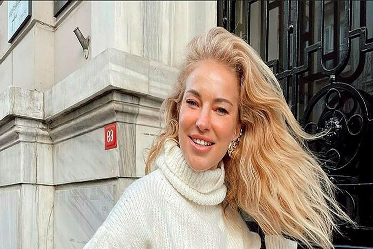 Burcu Esmersoy Kimin Kızı?