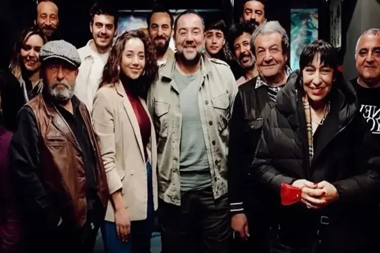 Bursa Bülbülü Filmi Oyuncuları Kimlerdir?