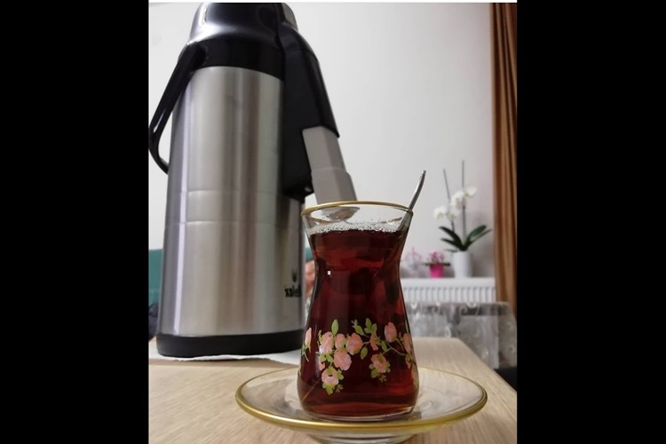 Büyük Termosta Çay Nasıl Demlenir?