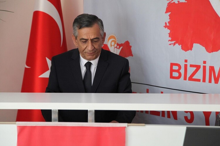 Büyük Türkiye Partisi Neden Kapandı?