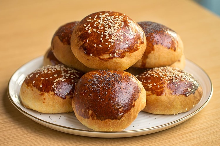 Buzluktan Çıkan Hamur İşi Nasıl Pişirilir?