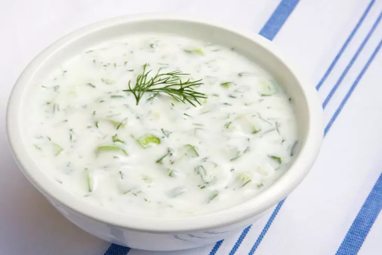 Cacık buzdolabında Bozulur Mu?
