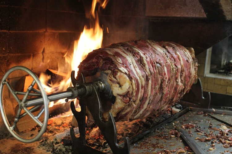 Cağ Kebabı Neyden Yapılır?