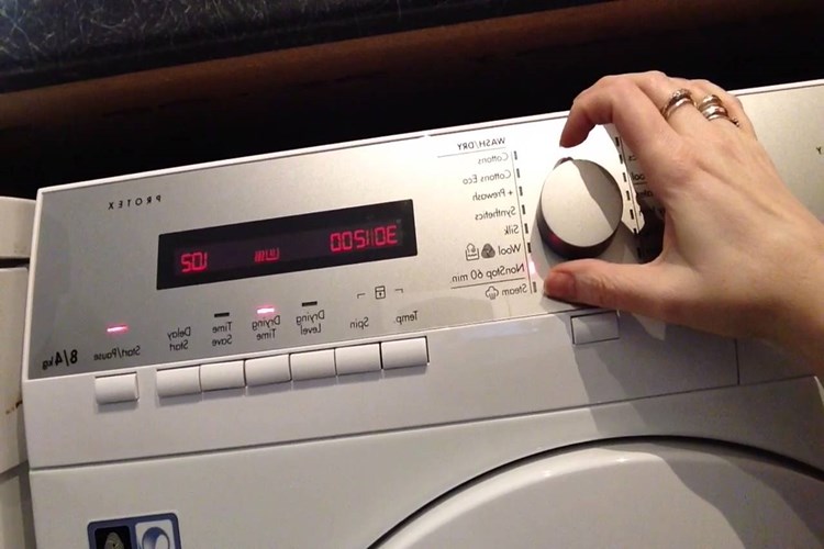 Çamaşır Makinesinde Orta Renkli Çamaşırlar Hangi Programda Yıkanır?