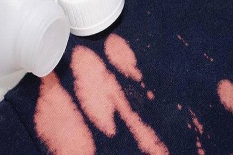 Çamaşır Suyu Lekesi Çıkar Mı?