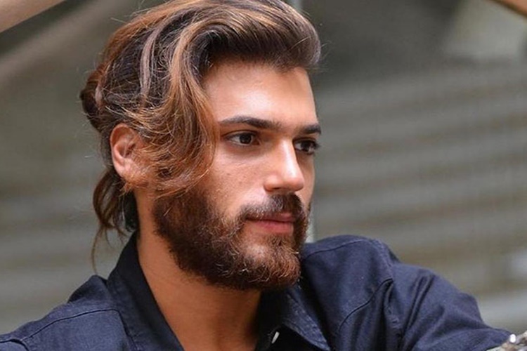 Can Yaman’ın Annesi Ve Babası Kimdir?