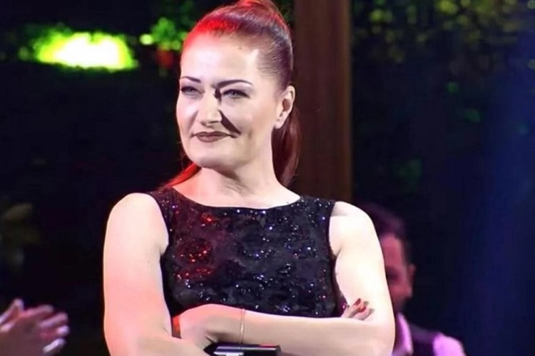 Candan Erçetin’in Eski Mesleği Nedir?
