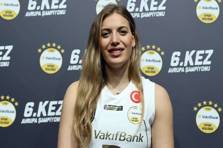 Cansu Özbay Pasör Mü?