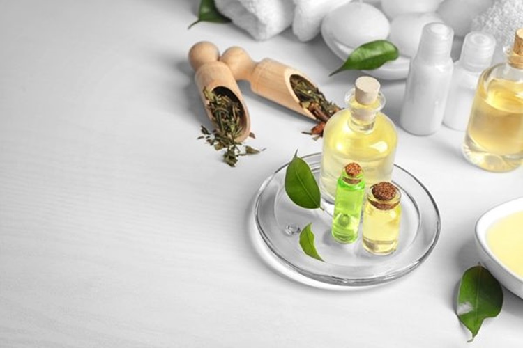 Çay Ağacı Yağı Vajinaya Sürülür Mü?