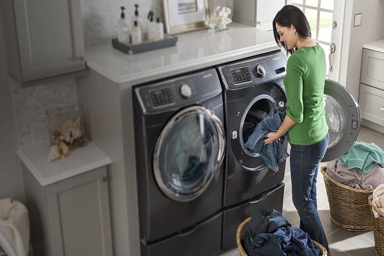 Ceket Çamaşır Makinesinde Kaç Derecede Yıkanır?