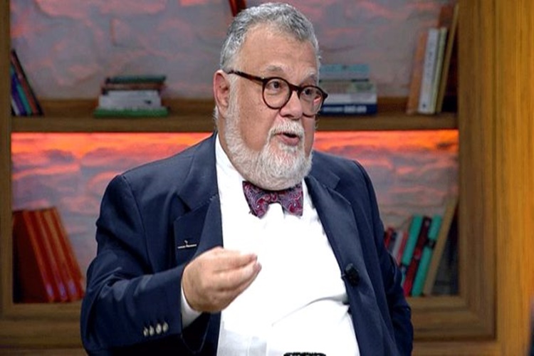 Celal Şengör Kaç Dil Biliyor?