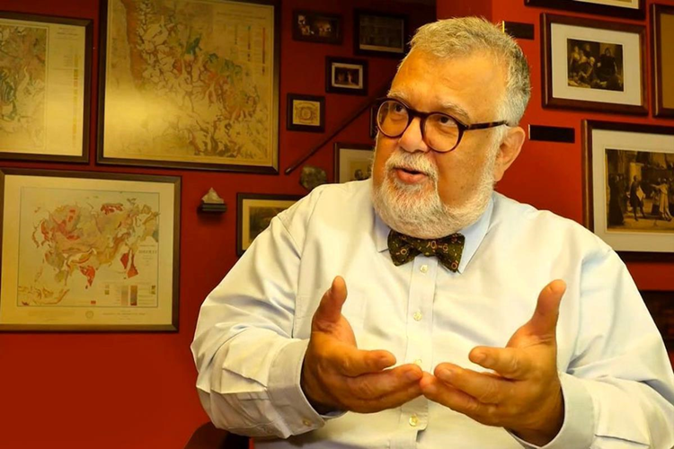 Celal Şengör Nerede Yaşıyor?