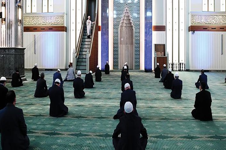 Cemaatle Namaz Nasıl Kılınır?