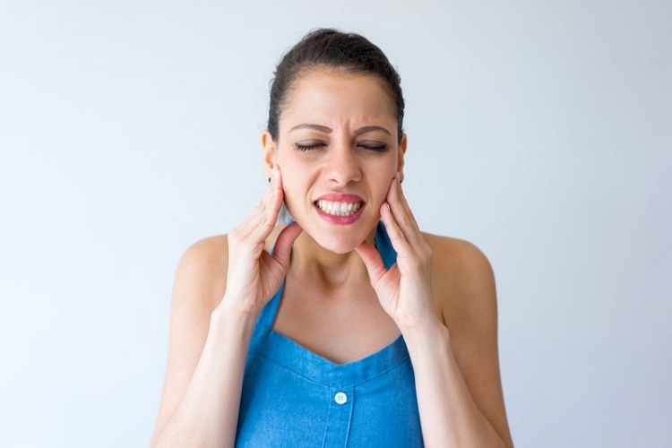 Çene Kayması Sonradan Olur Mu?