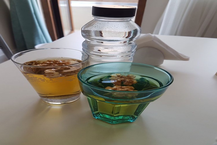 Ceviz Suyu Tok Tutar Mı?