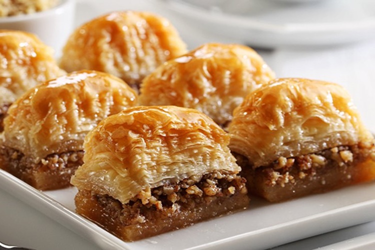 Cevizli Baklava Kaç Günde Bozulur?