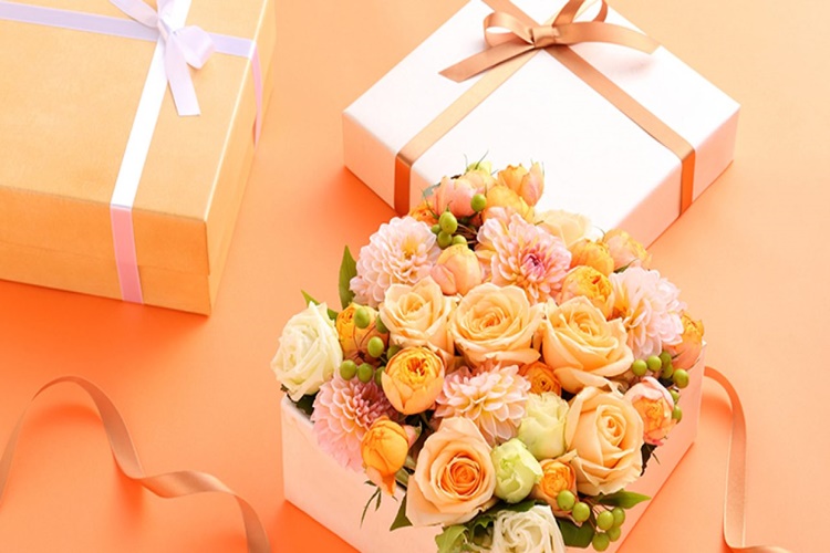 Çiçek Sepeti Hediye Gönderme Nasıl Yapılır?