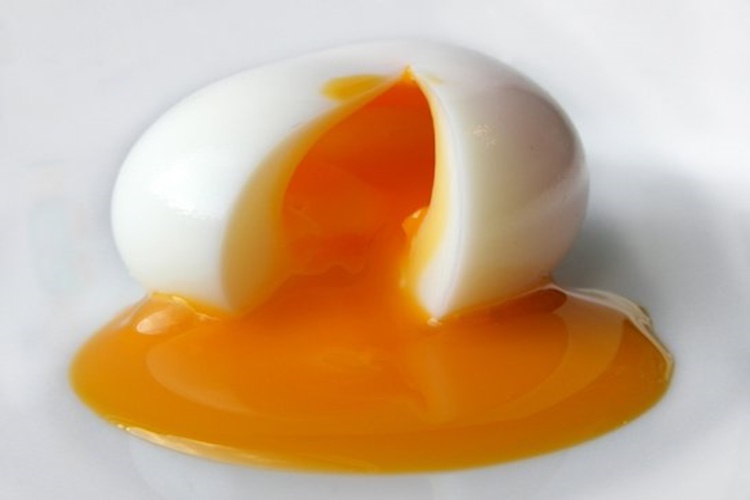 Çiğ Yumurta Tüketimi Hakkında Merak Edilen Bilgiler