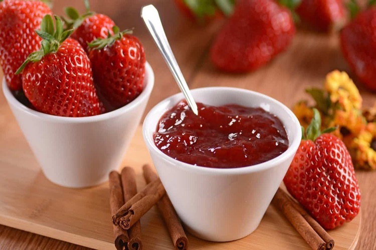 Çilek Reçeli Hangi Ayda Yapılır?