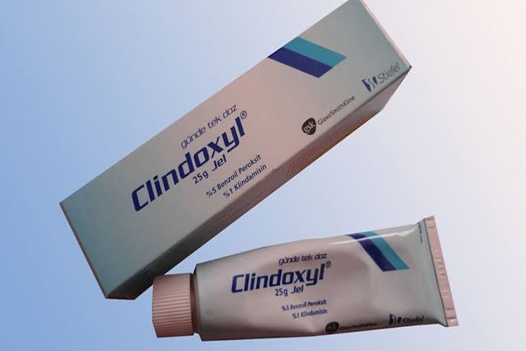 Clindoxyl Jel Tüylenme Yapar Mı?