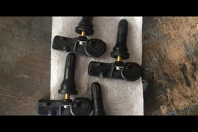 Clio Lastik Basınç Sensörü Nasıl Söndürülür?
