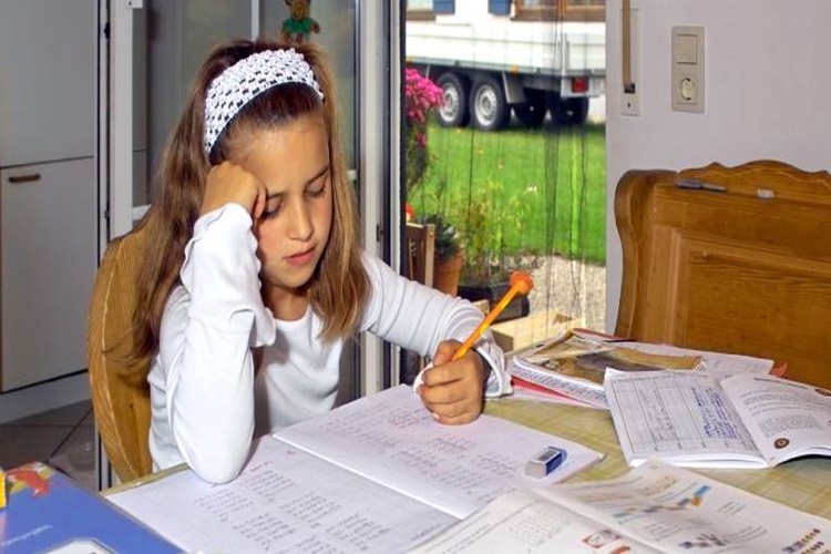 Çocuğa Ödev Yaptırma Teknikleri Nelerdir?