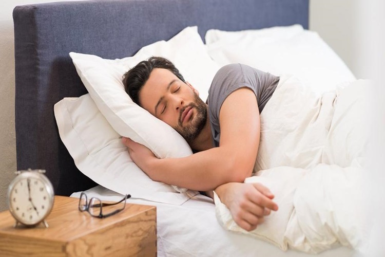 Çok Uyumak Depresyon Belirtisi Mi?