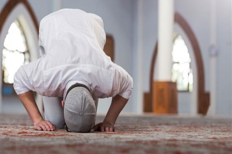 Çorapla Namaz Kılmak Sünnet Mi?