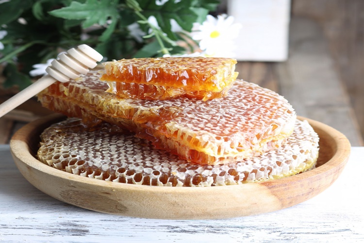 Çörek Otu Bal Karışımı Adet Söktürür Mü?