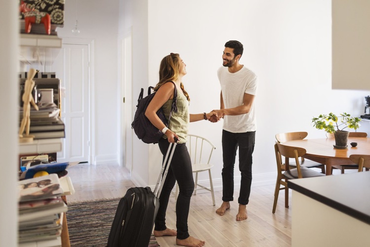 Couchsurfing Ücretli Mi?